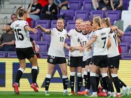 4个主播自掏100多万买版权，斗鱼抠成这样了？